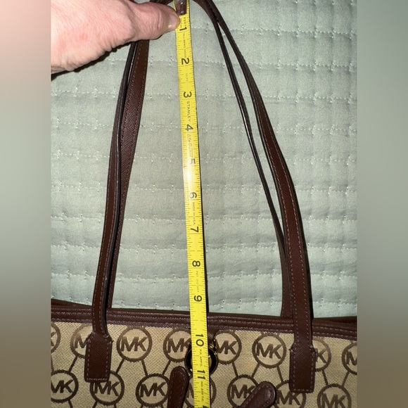 Michael Kors Brown Tote Bag. GUC - Picture 16 of 16
